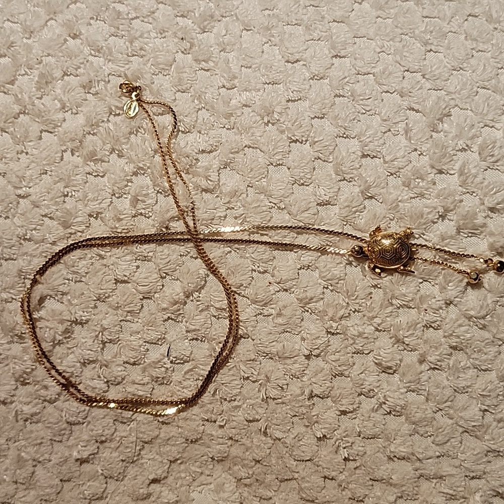 Avon Gold Turtle Lariat Necklace - Picture 2 of 5
